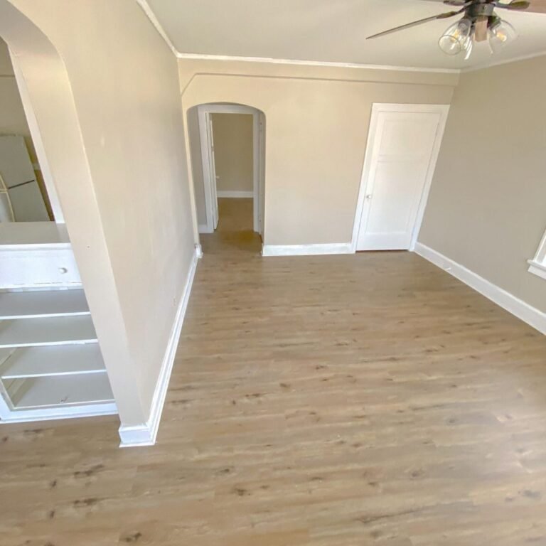 one bedroom-hallway